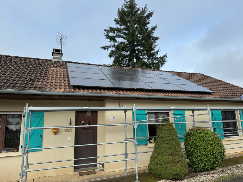 panneaux solaires photovoltaïques installés par SLC charpente